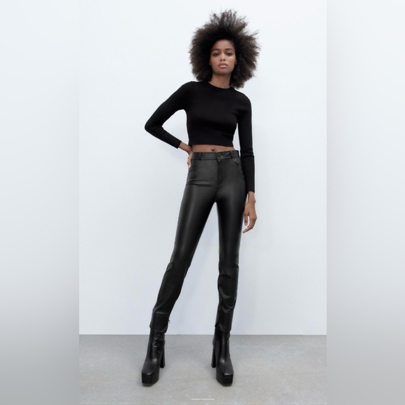 NWT - ZARA - Faux Leather Leggings with inside slits - Picture 1 of 6